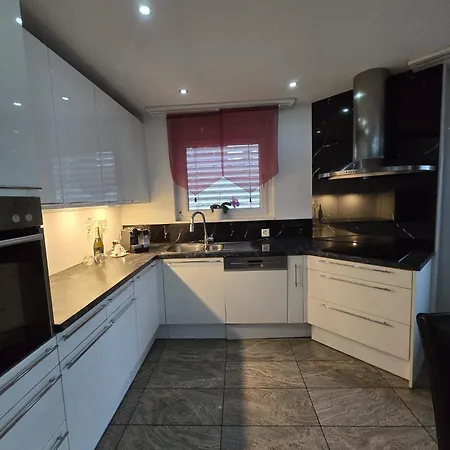 Exklusives 3 Ca 7 Min Fussweg Zum Wef Kongresszentrum Apartment *